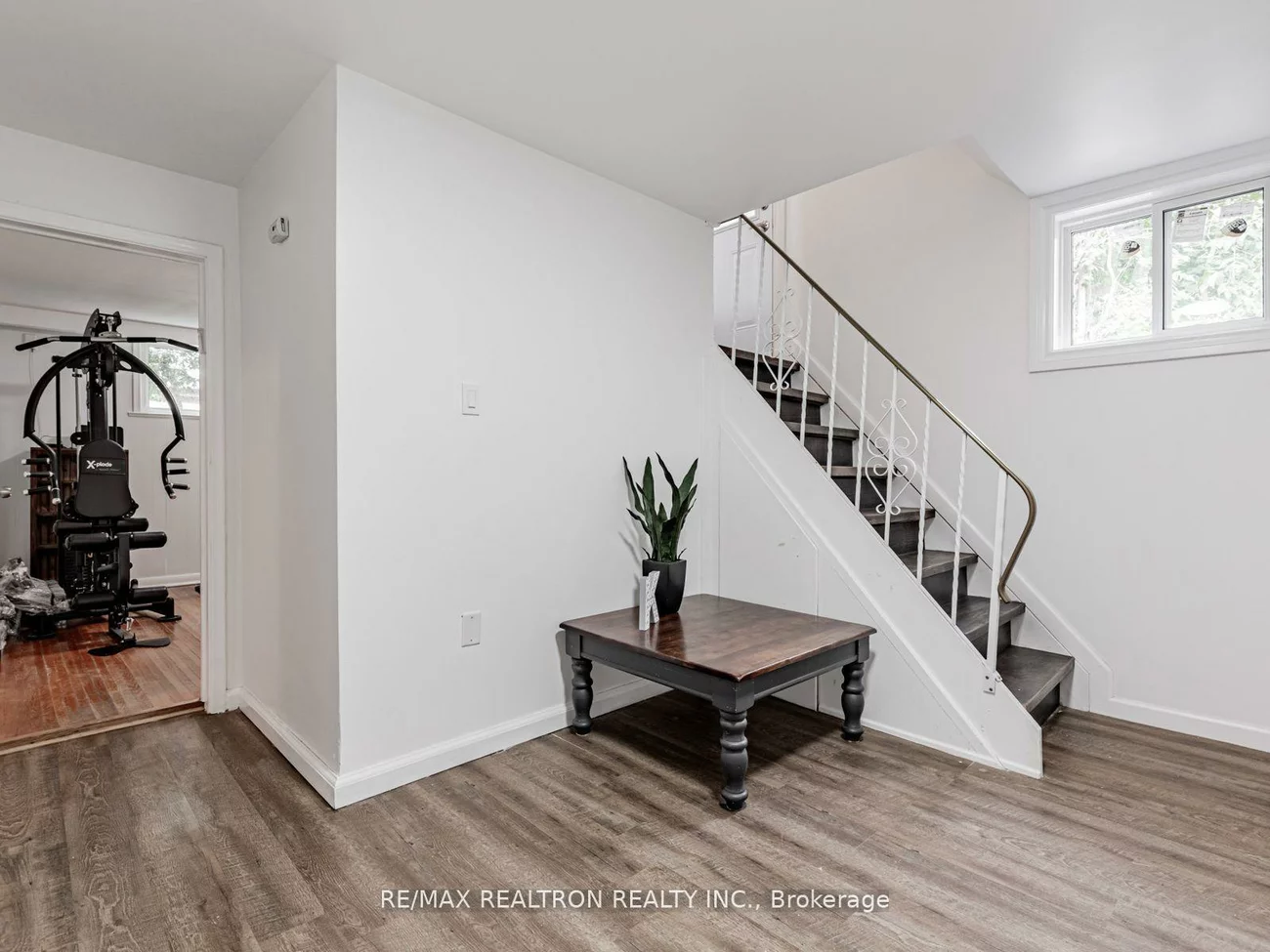 4, Chater, Englemount-Lawrence, Toronto