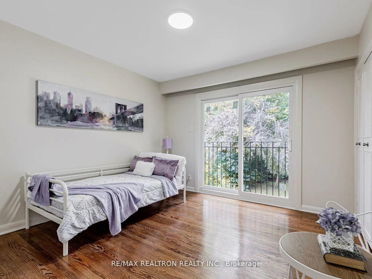 4, Chater, Englemount-Lawrence, Toronto