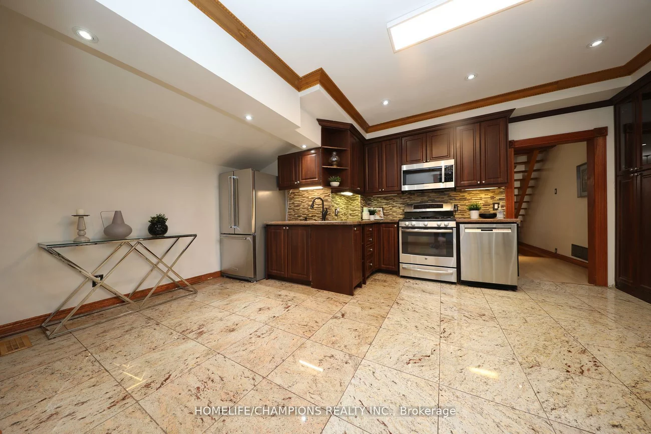 291, St Clair, Rosedale-Moore Park, Toronto