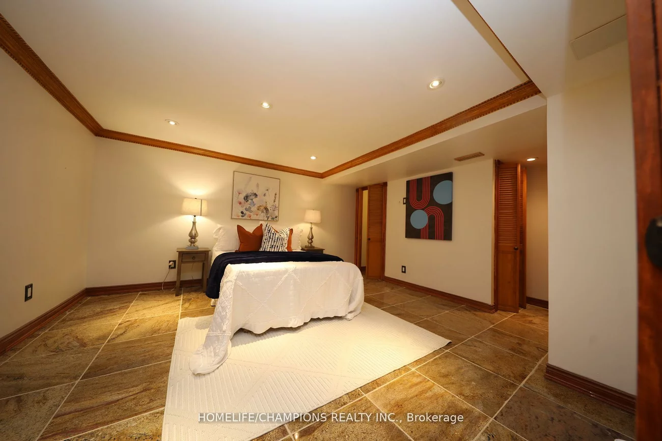 291, St Clair, Rosedale-Moore Park, Toronto