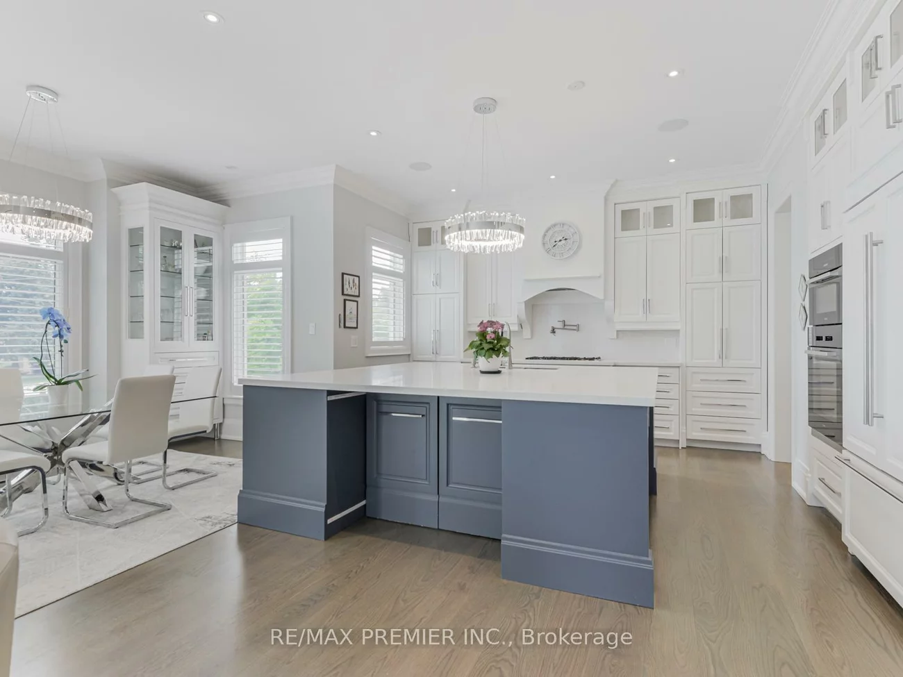 111, Codsell, Bathurst Manor, Toronto