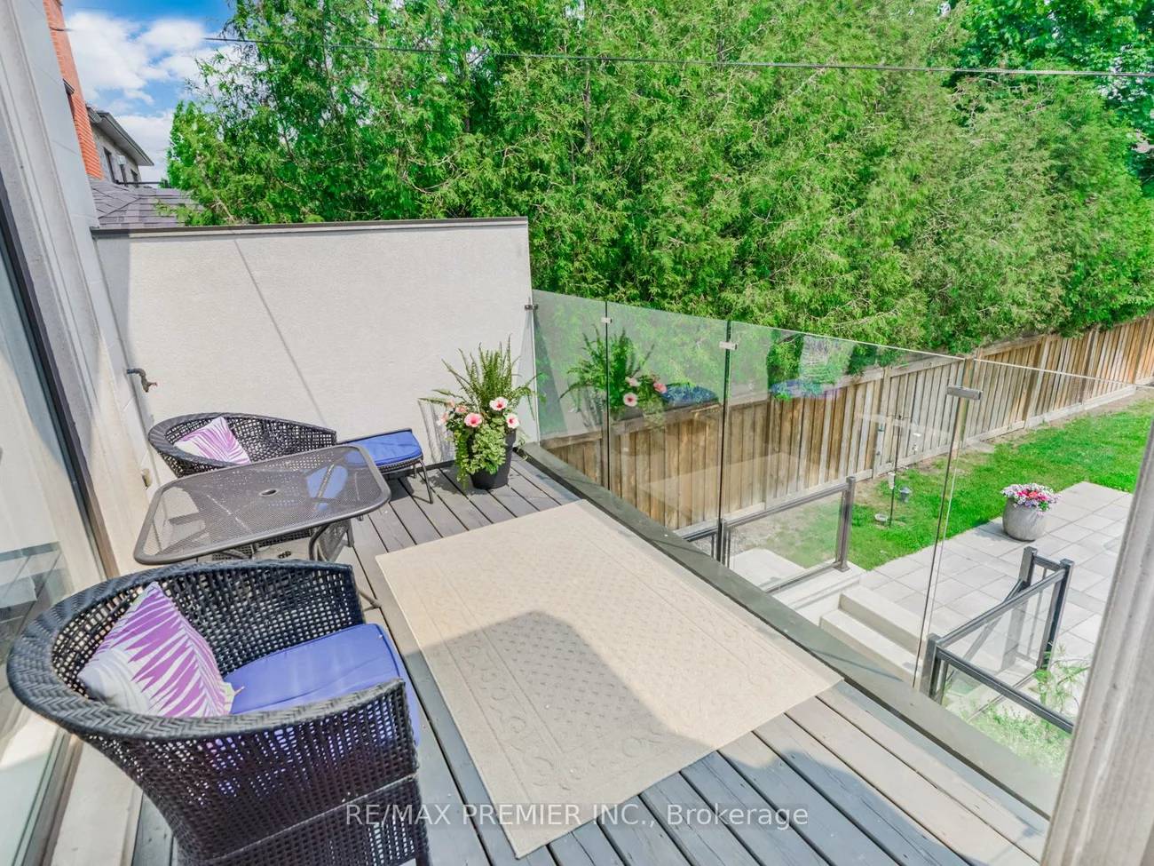 111, Codsell, Bathurst Manor, Toronto