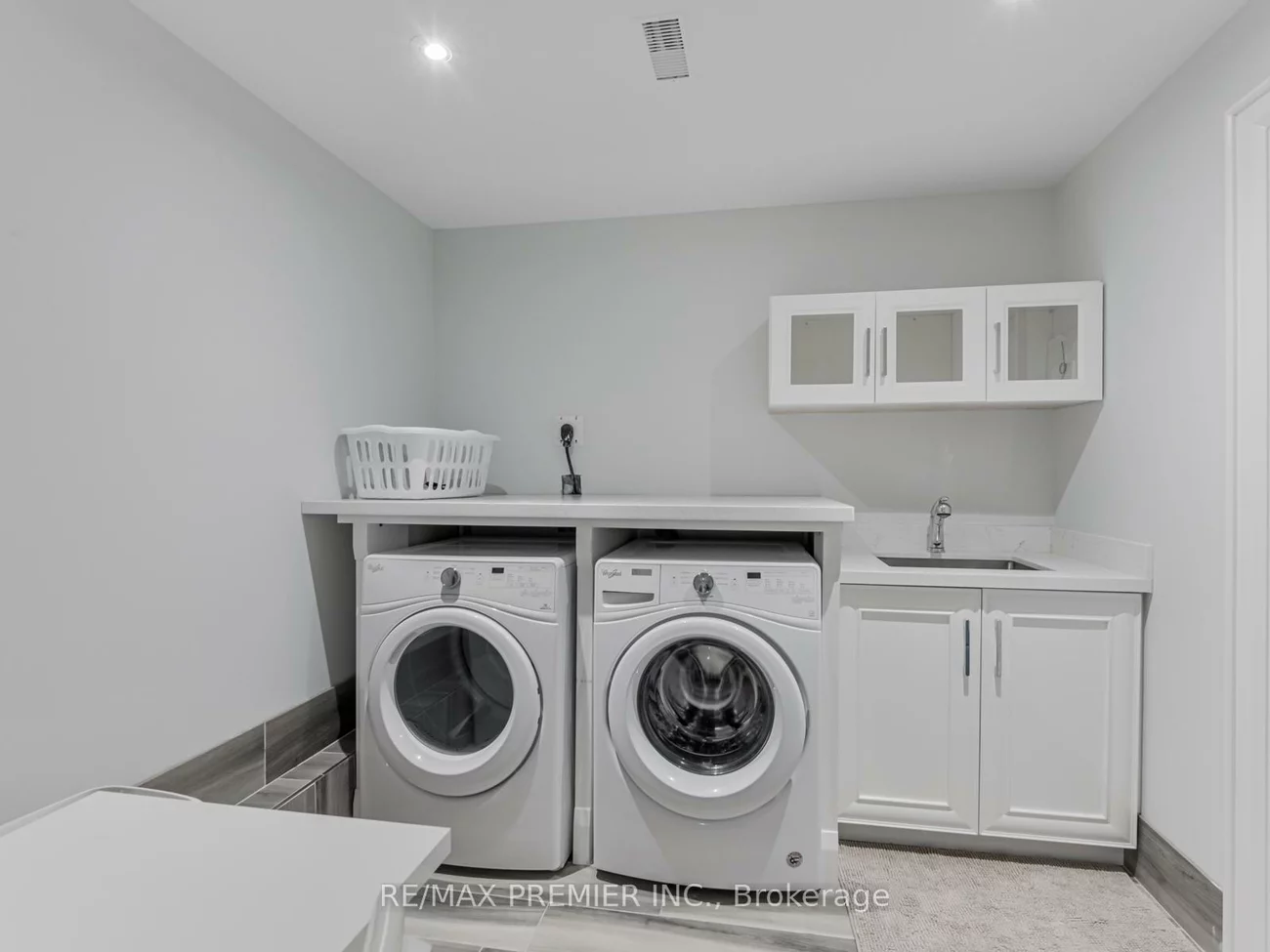 111, Codsell, Bathurst Manor, Toronto