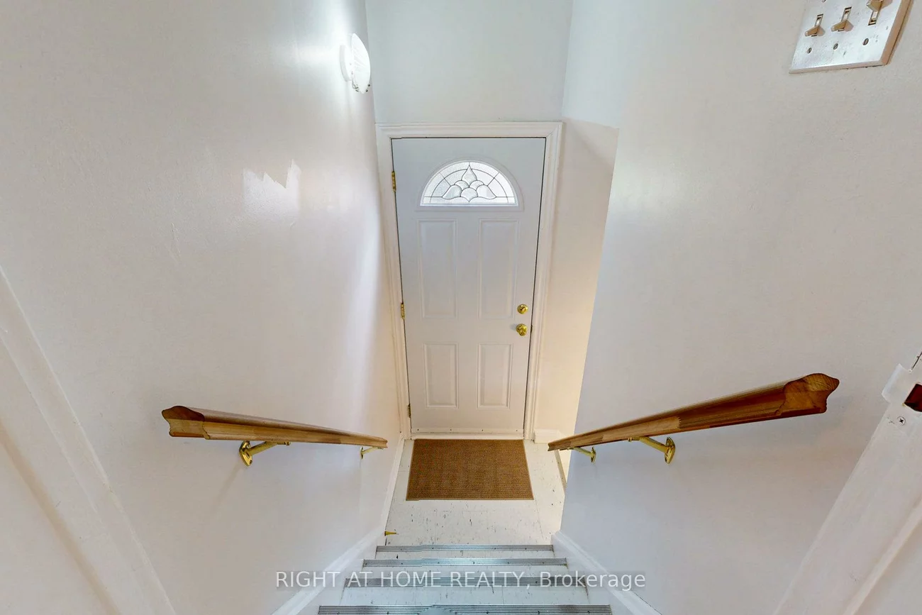 220, Homewood, Newtonbrook West, Toronto