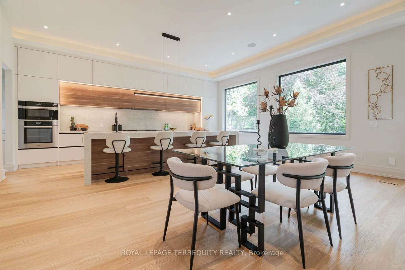 207, Newton, Newtonbrook East, Toronto