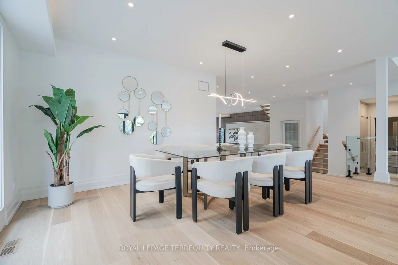 207, Newton, Newtonbrook East, Toronto