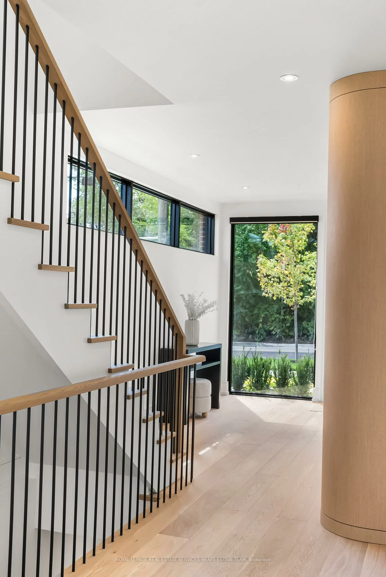 38, Evergreen, Leaside, Toronto