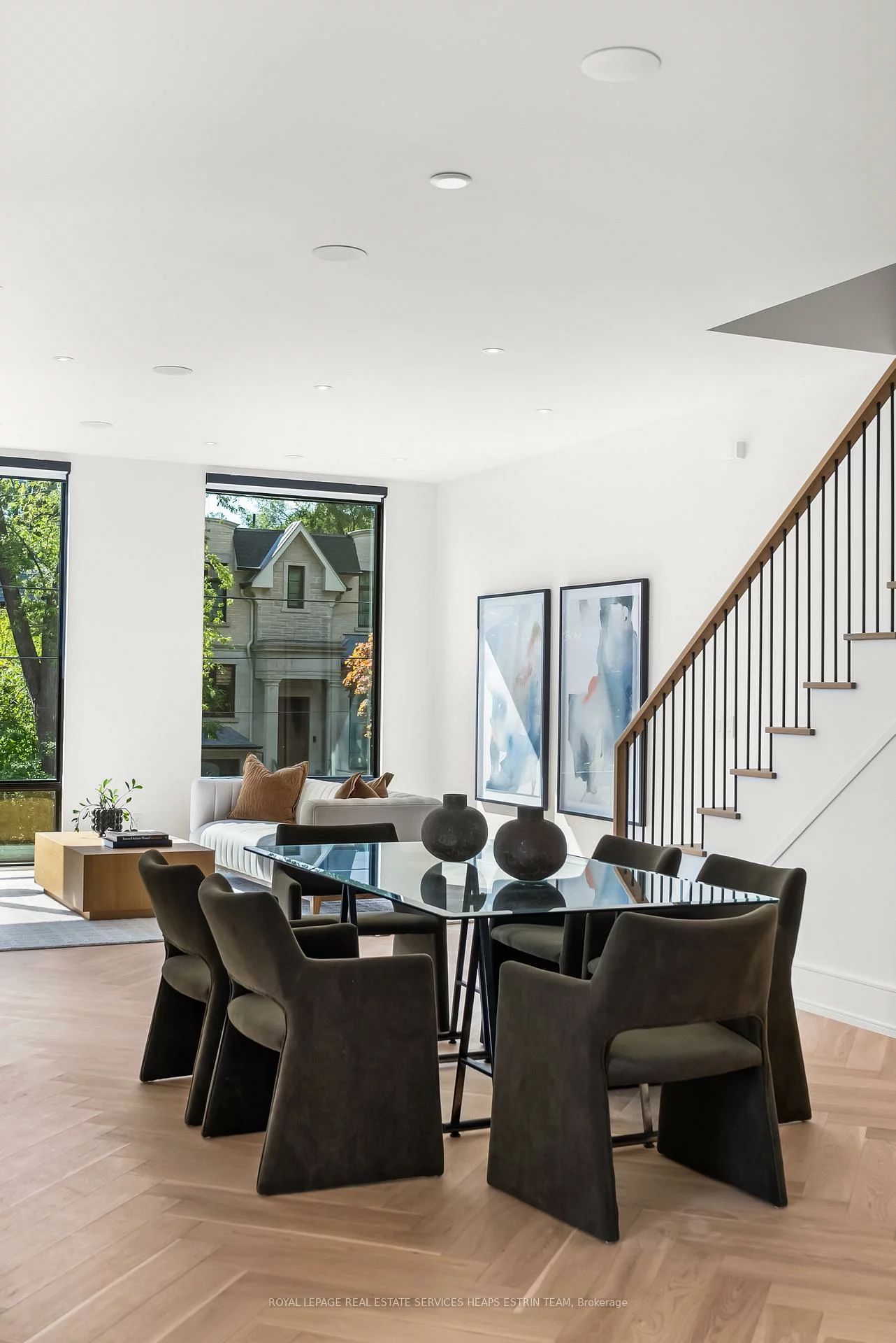 38, Evergreen, Leaside, Toronto