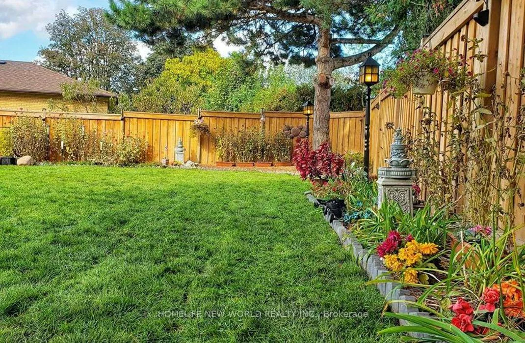 58, Marathon, Newtonbrook West, Toronto