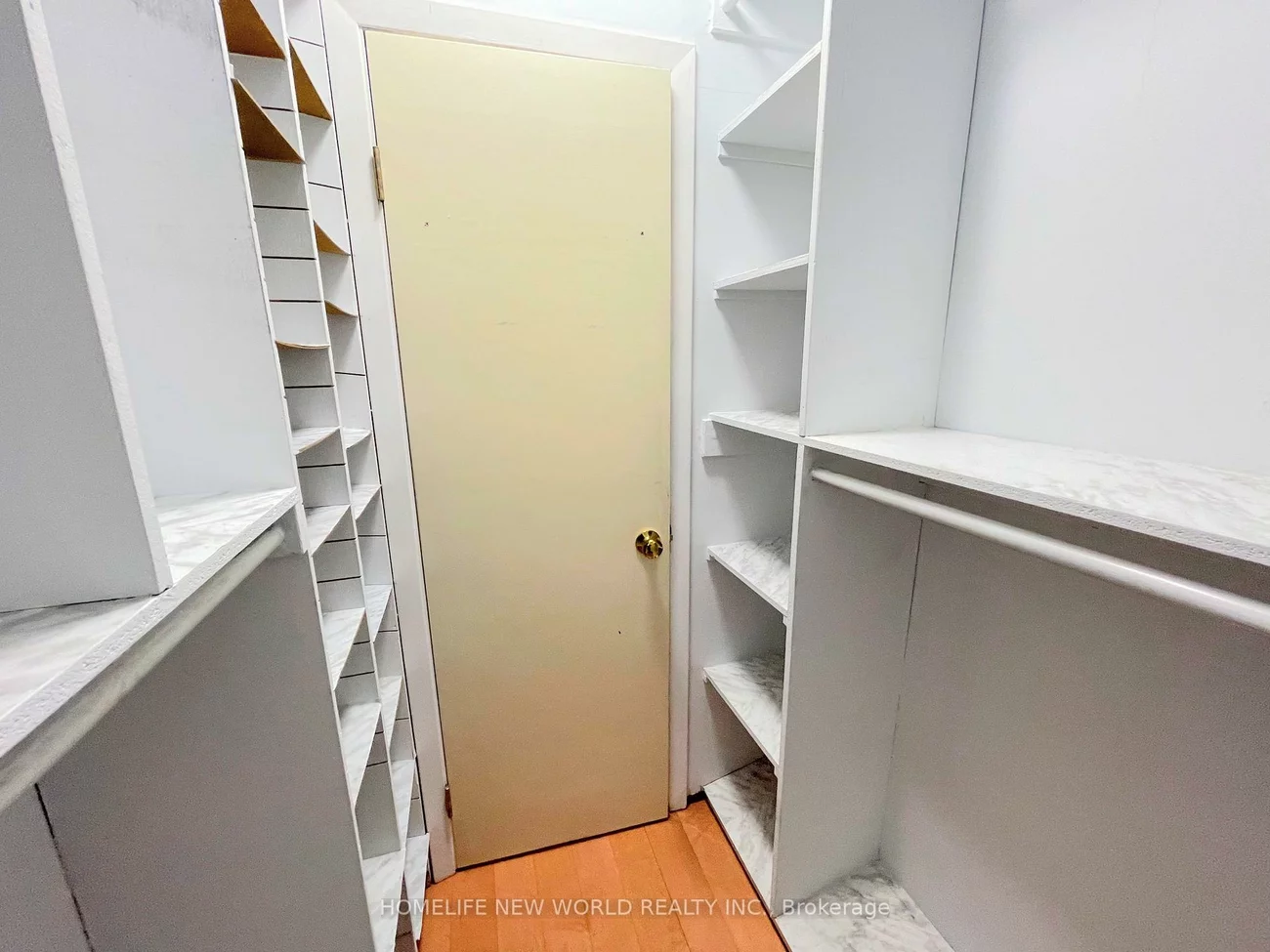 58, Marathon, Newtonbrook West, Toronto