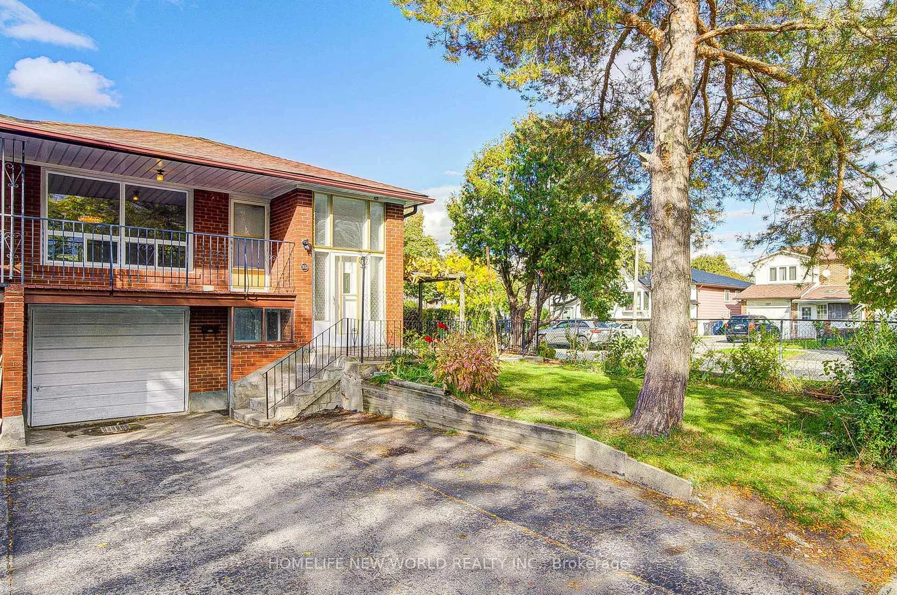 86, Tuscarora, Pleasant View, Toronto