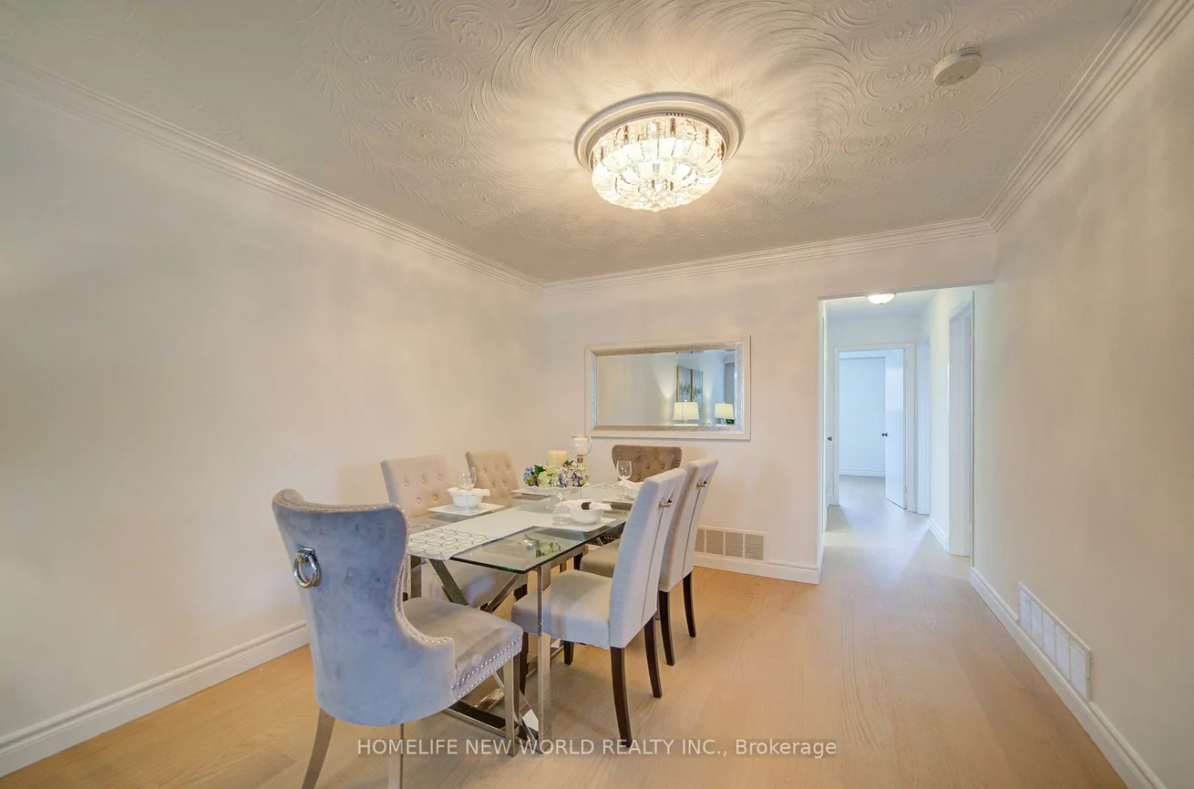 86, Tuscarora, Pleasant View, Toronto