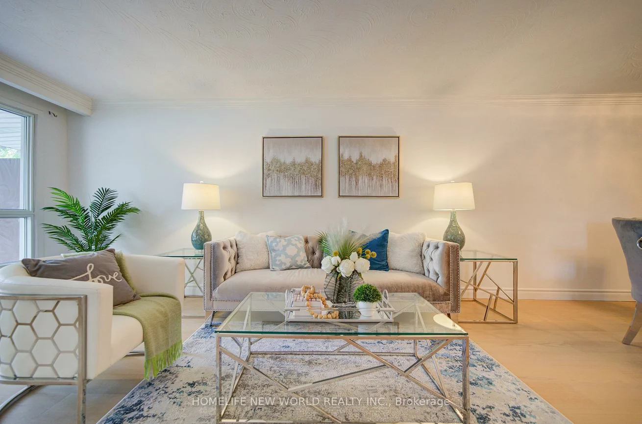 86, Tuscarora, Pleasant View, Toronto