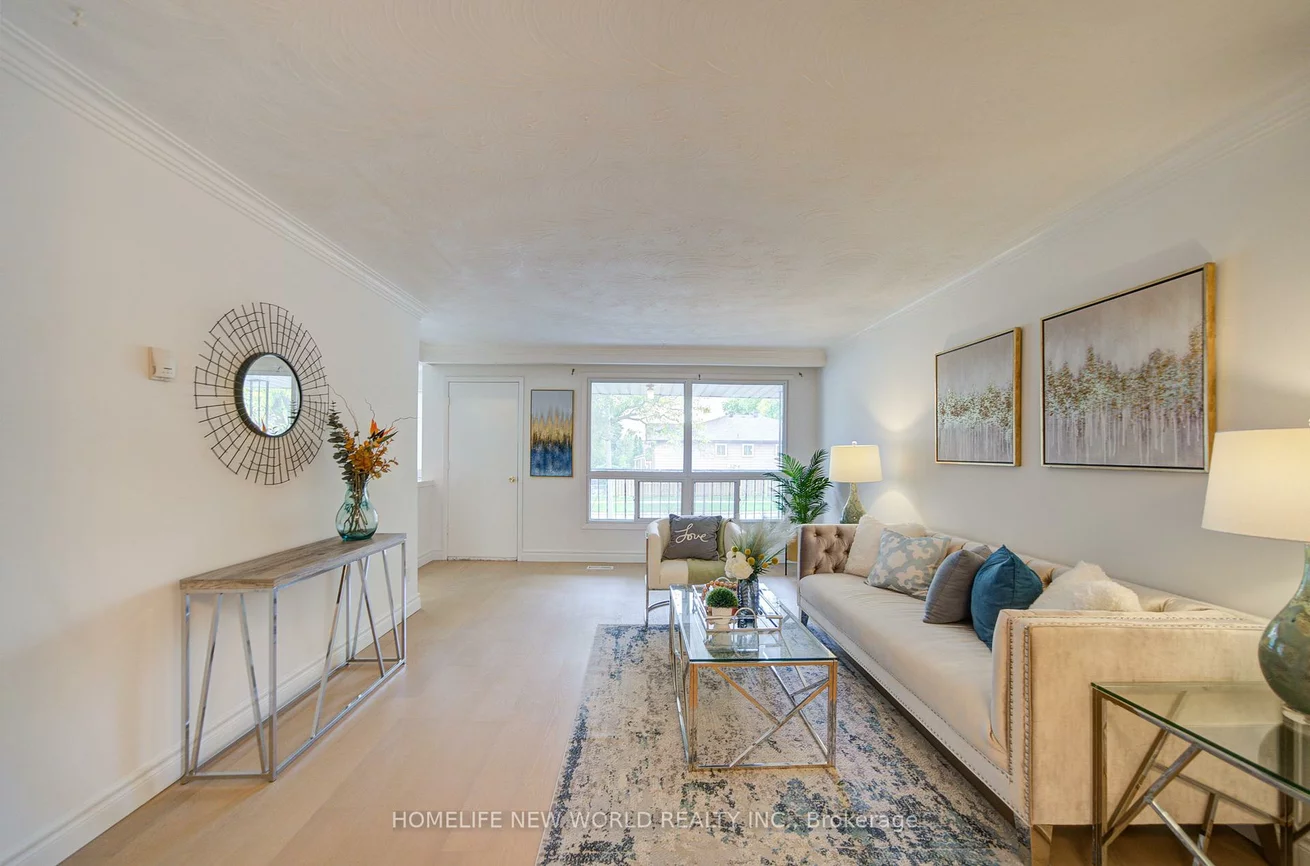 86, Tuscarora, Pleasant View, Toronto