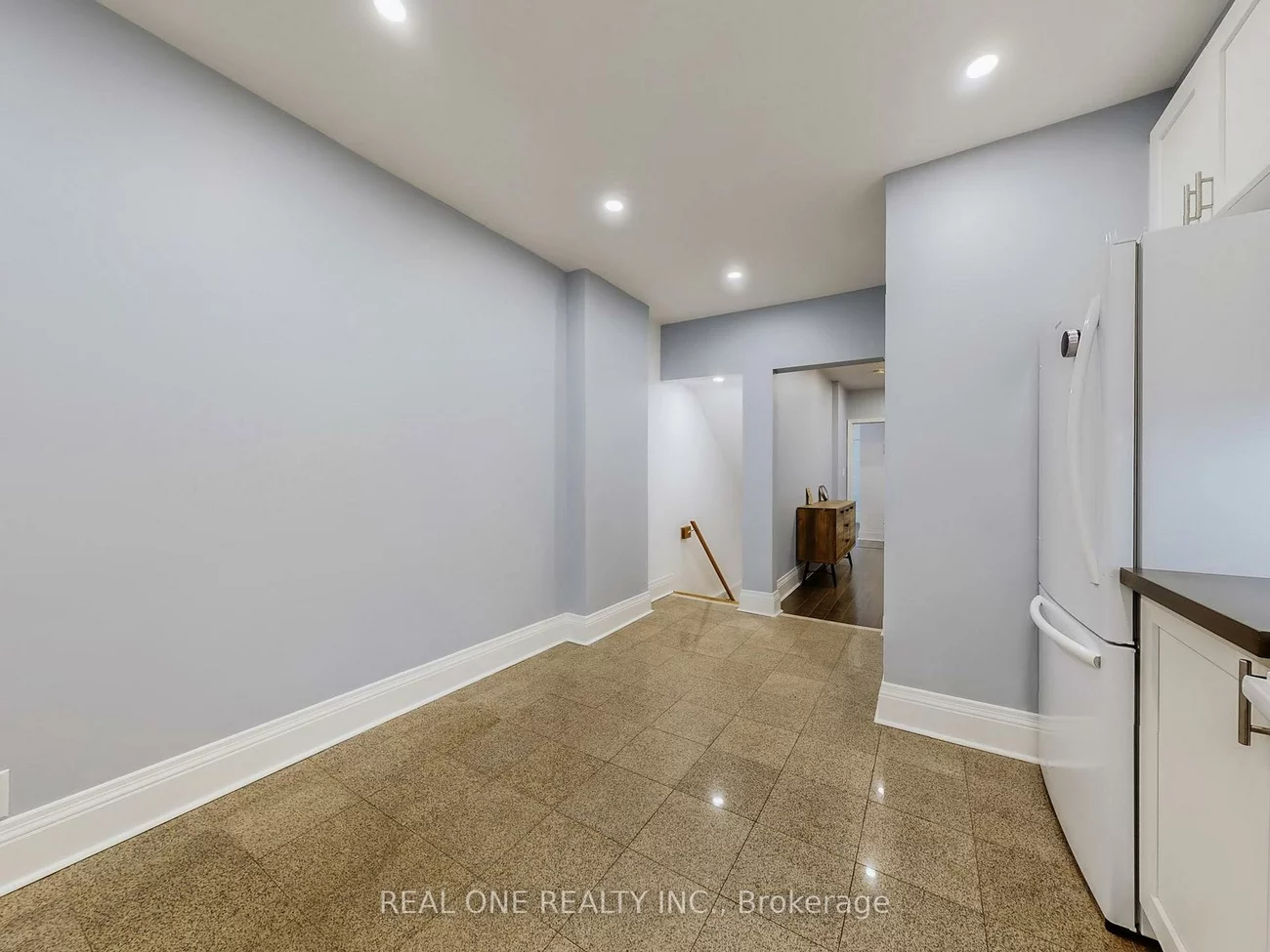 611, Davenport, Casa Loma, Toronto