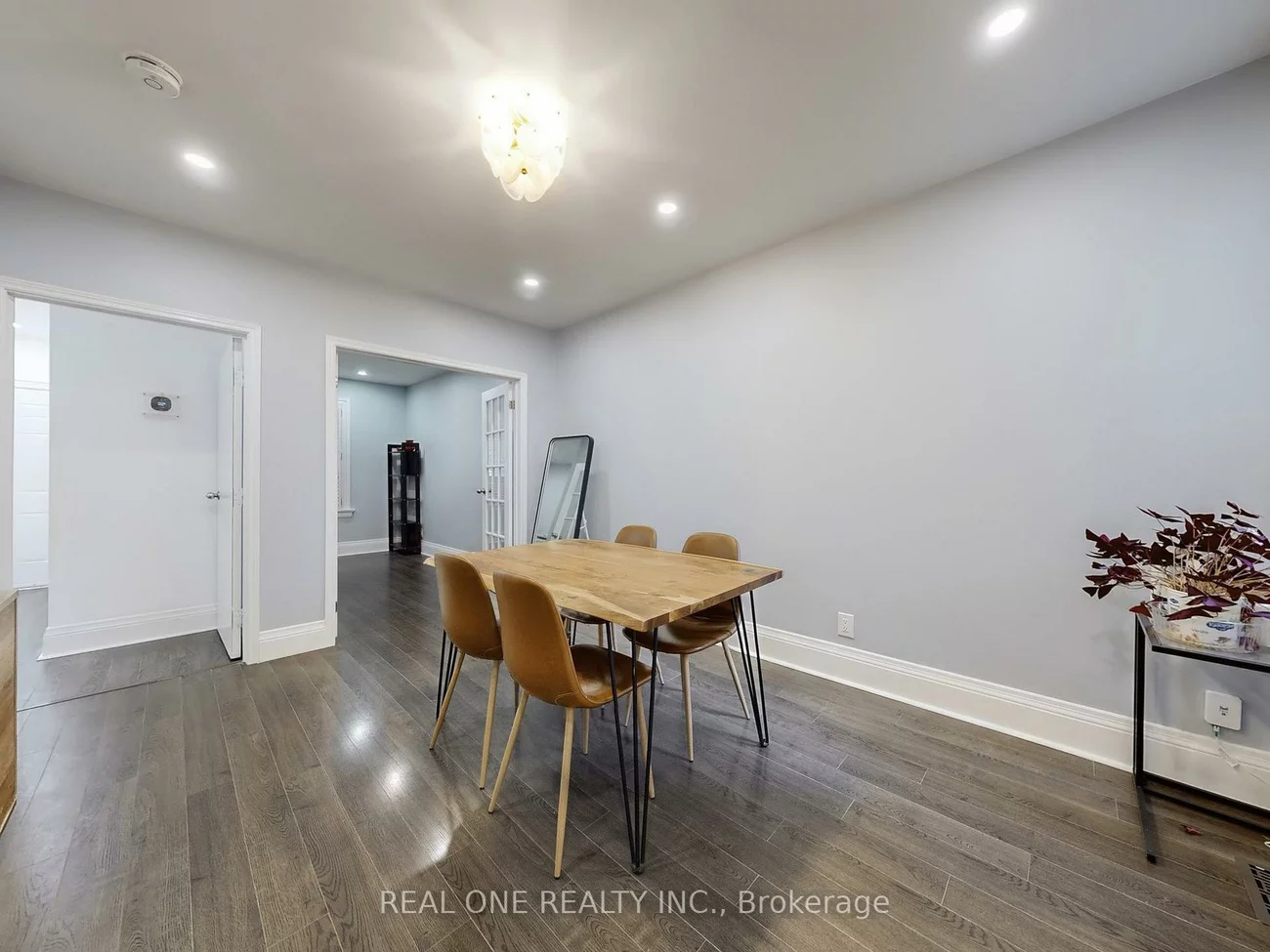 611, Davenport, Casa Loma, Toronto