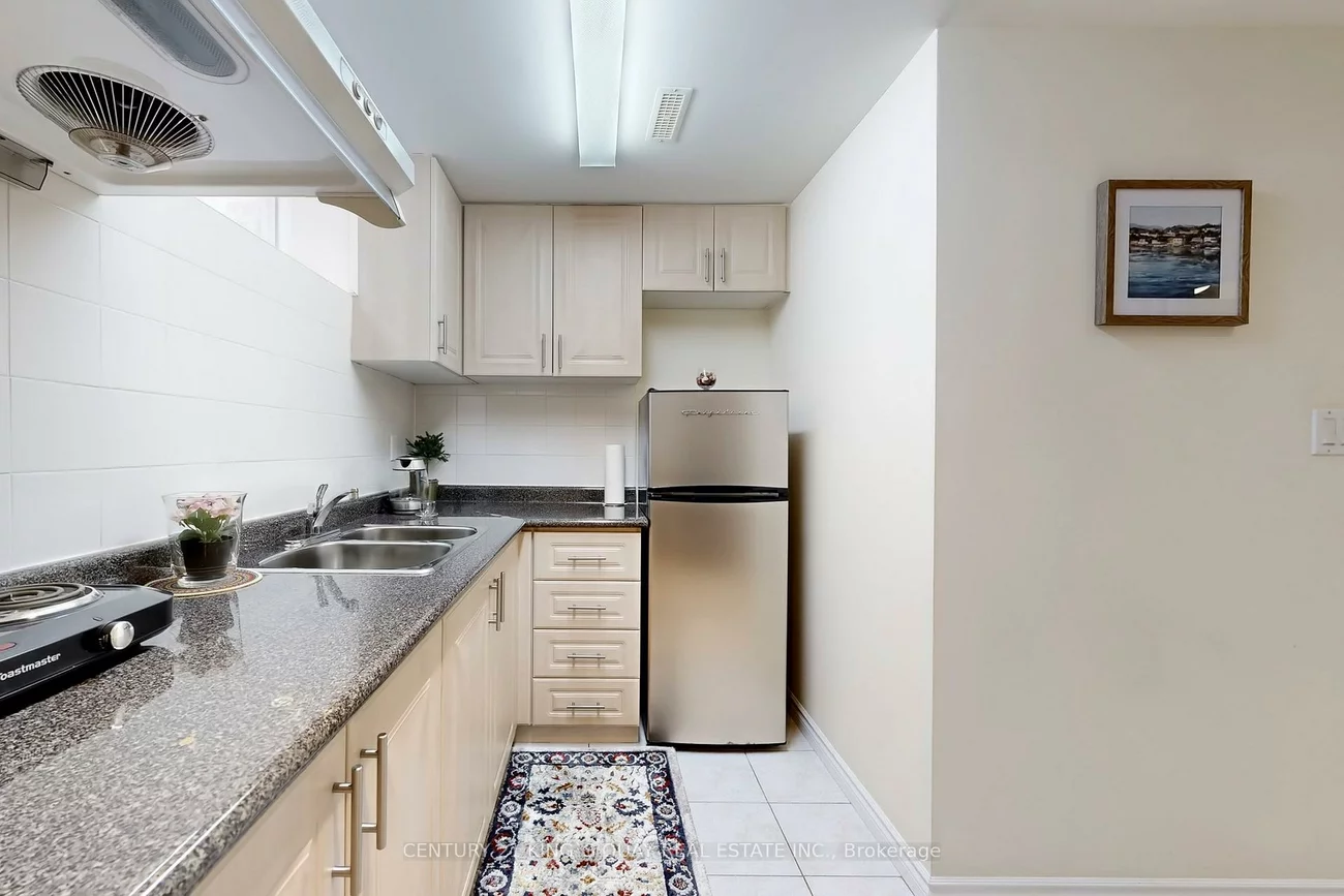 55, Lesgay, Don Valley Village, Toronto