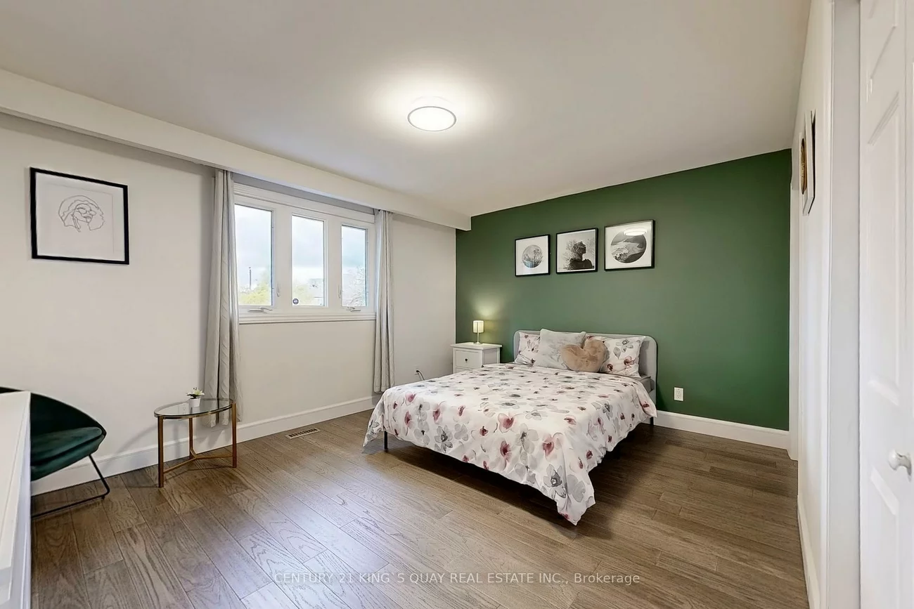 55, Lesgay, Don Valley Village, Toronto