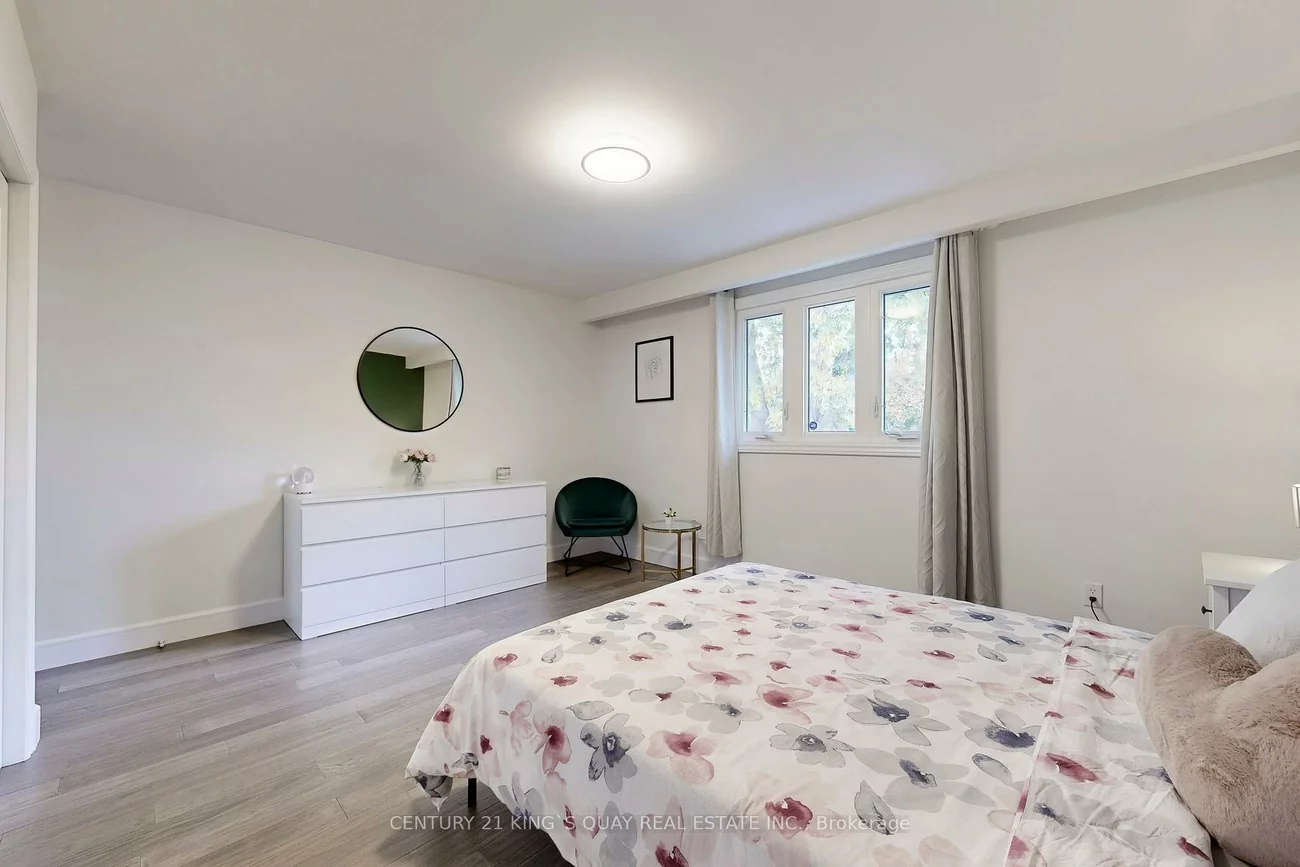 55, Lesgay, Don Valley Village, Toronto