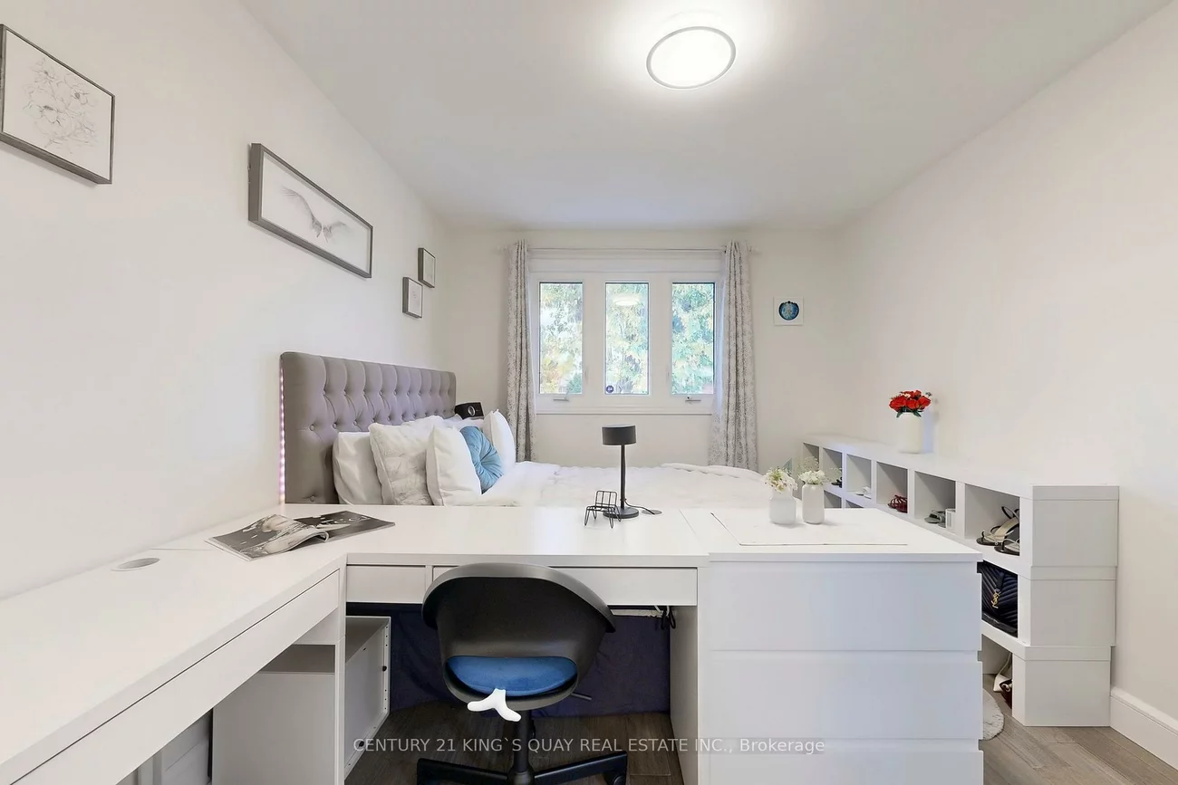 55, Lesgay, Don Valley Village, Toronto