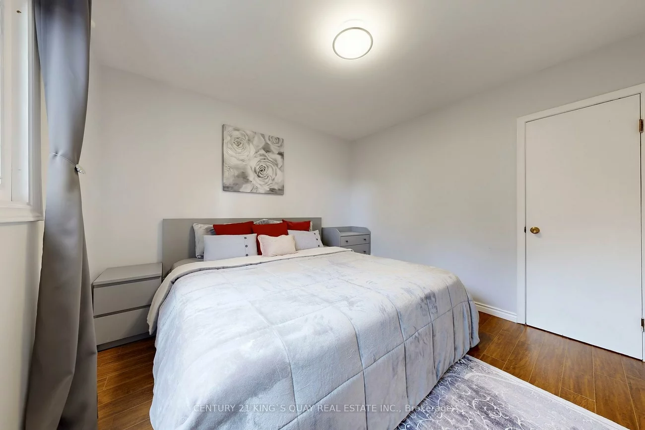 55, Lesgay, Don Valley Village, Toronto