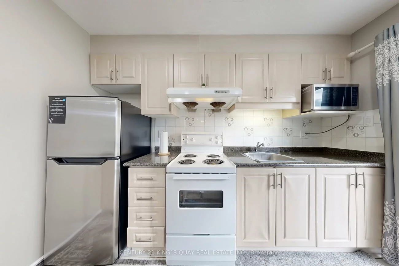 55, Lesgay, Don Valley Village, Toronto