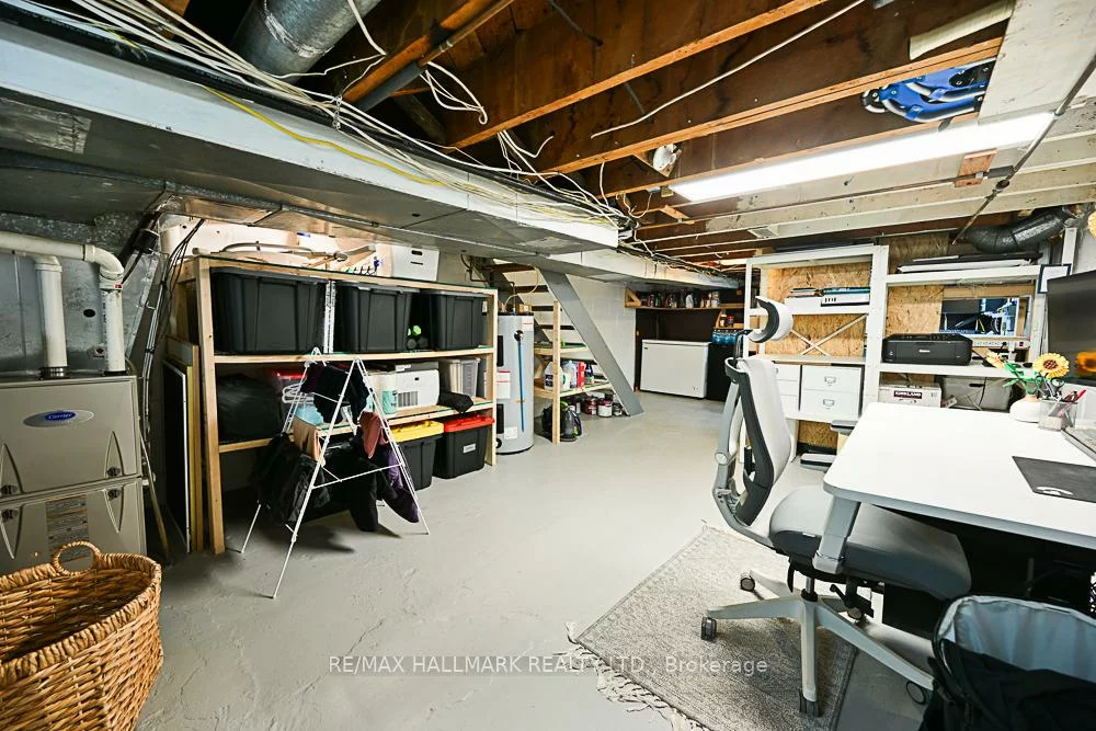 3318, Bathurst, Englemount-Lawrence, Toronto