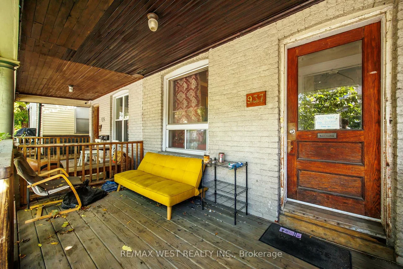 937, Bathurst, Annex, Toronto