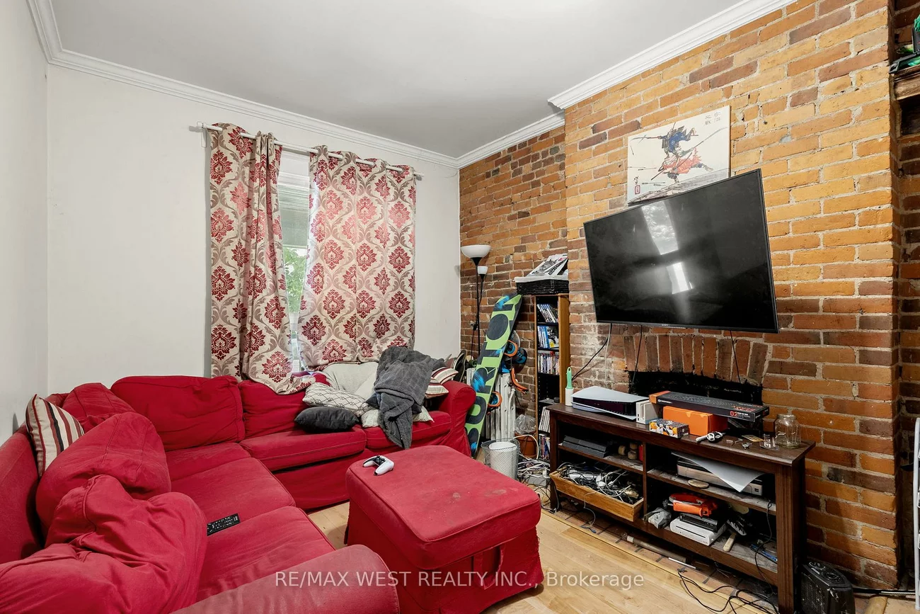 937, Bathurst, Annex, Toronto