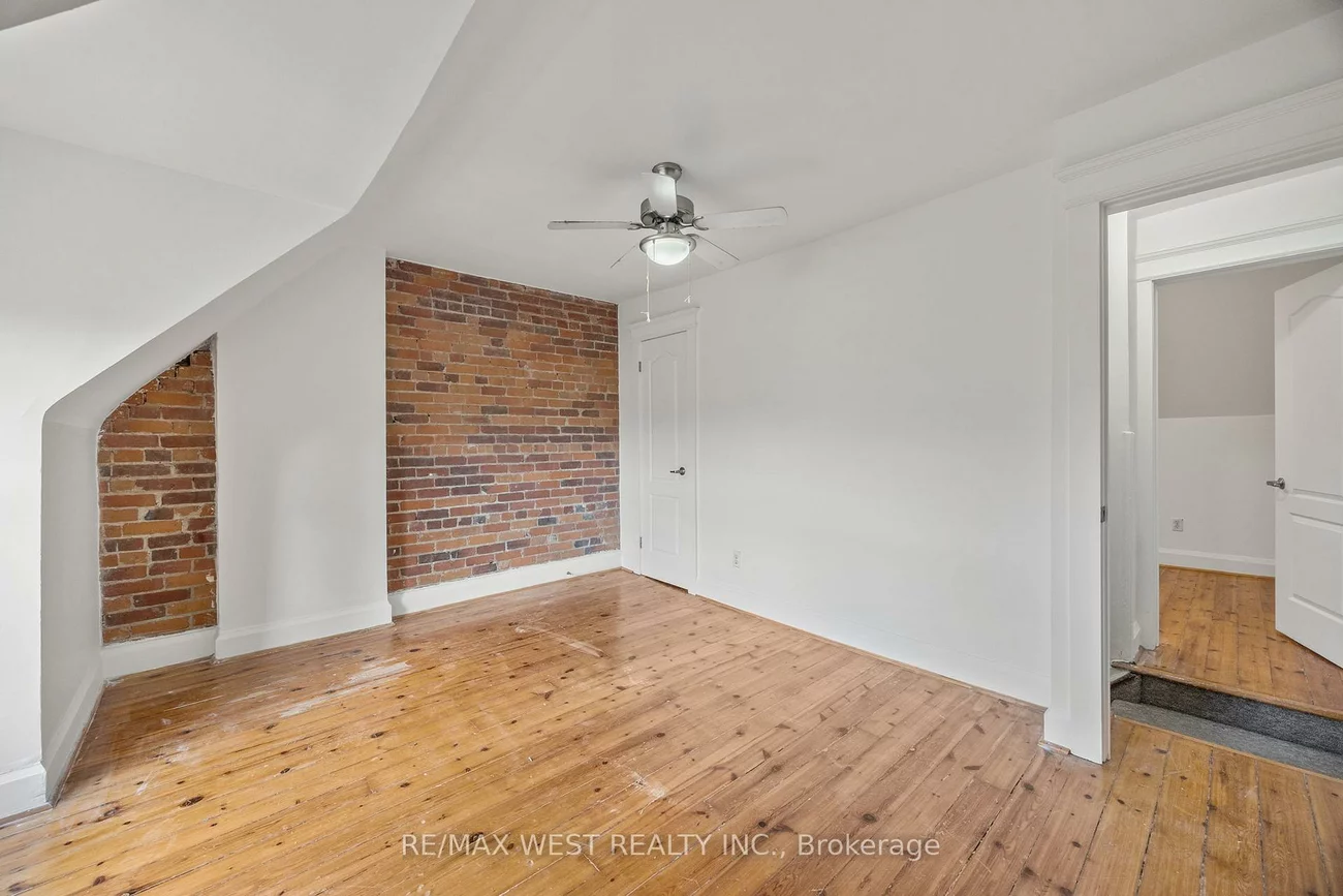 937, Bathurst, Annex, Toronto