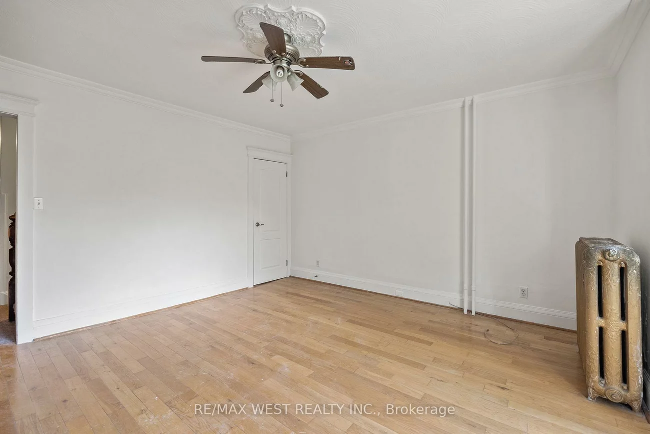 937, Bathurst, Annex, Toronto