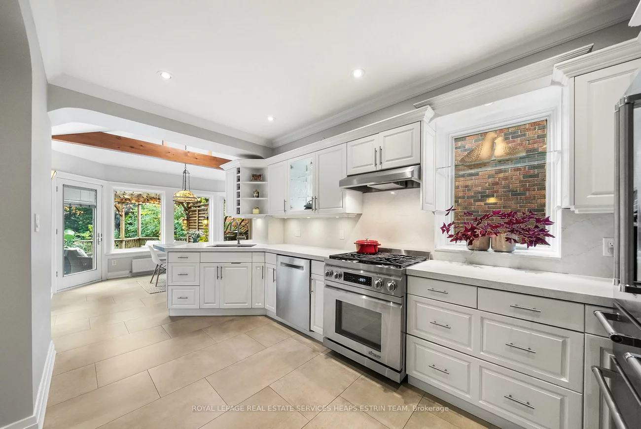 105, Airdrie, Leaside, Toronto