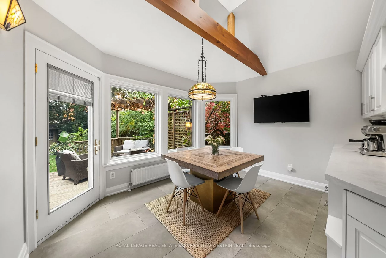 105, Airdrie, Leaside, Toronto