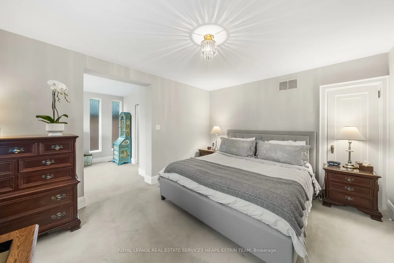 70, Bessborough, Leaside, Toronto