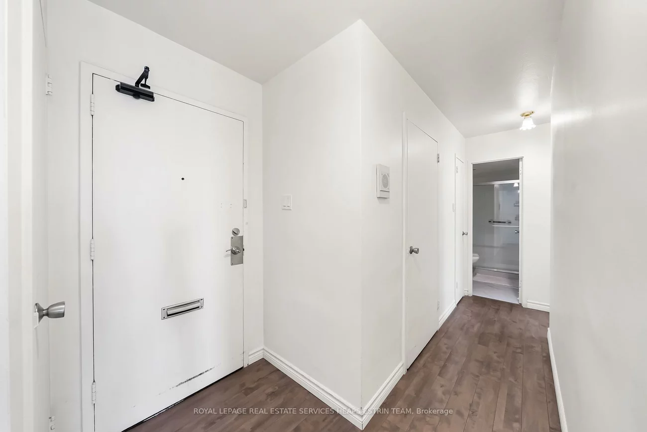 70, Bessborough, Leaside, Toronto