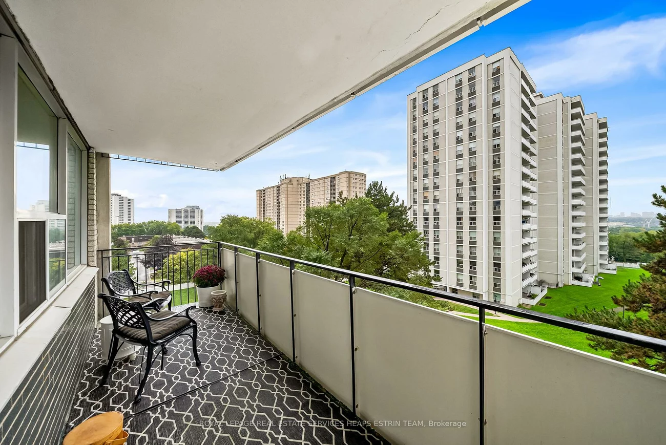 70, Bessborough, Leaside, Toronto