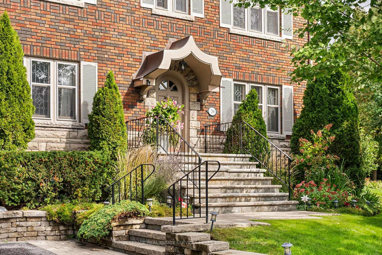 70, Bessborough, Leaside, Toronto