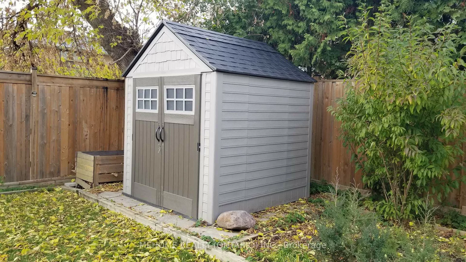 55, Adamede, Bayview Woods-Steeles, Toronto