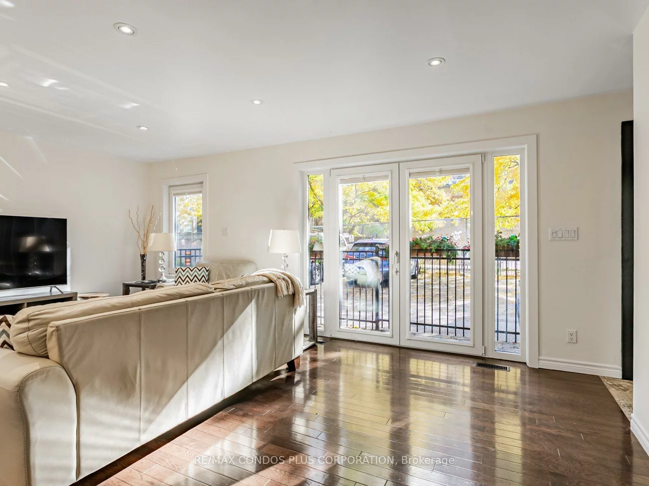 346, Jarvis, Church-Yonge Corridor, Toronto