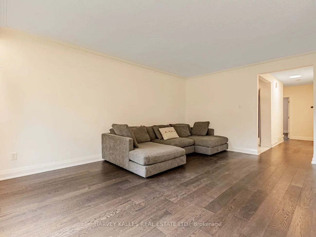 62, Cocksfield, Bathurst Manor, Toronto