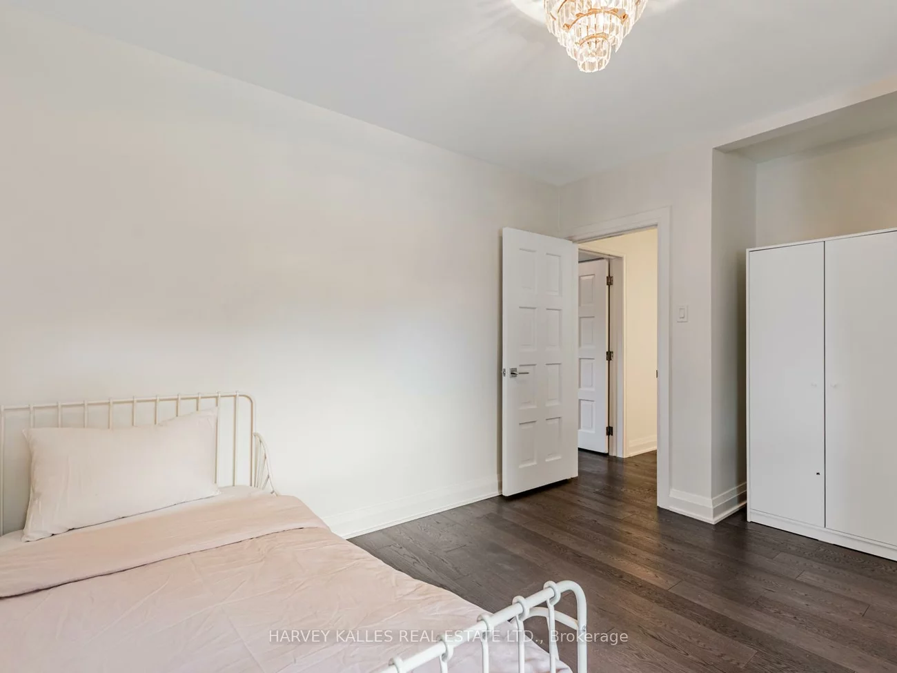 62, Cocksfield, Bathurst Manor, Toronto