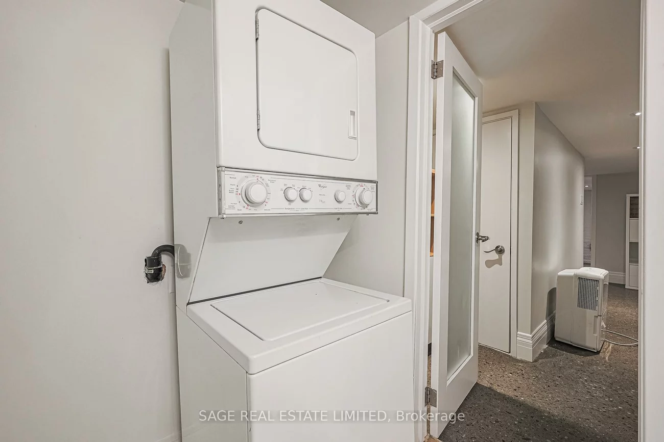 140, Strachan, Niagara, Toronto