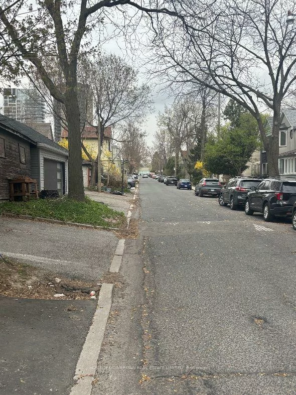 89, Ellsworth, Wychwood, Toronto