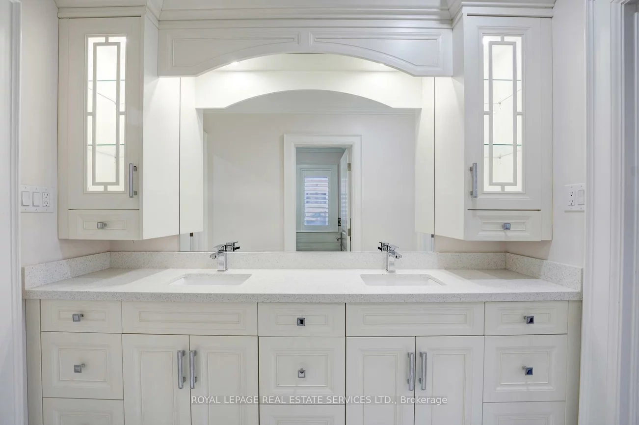 19, Irvington, Willowdale East, Toronto