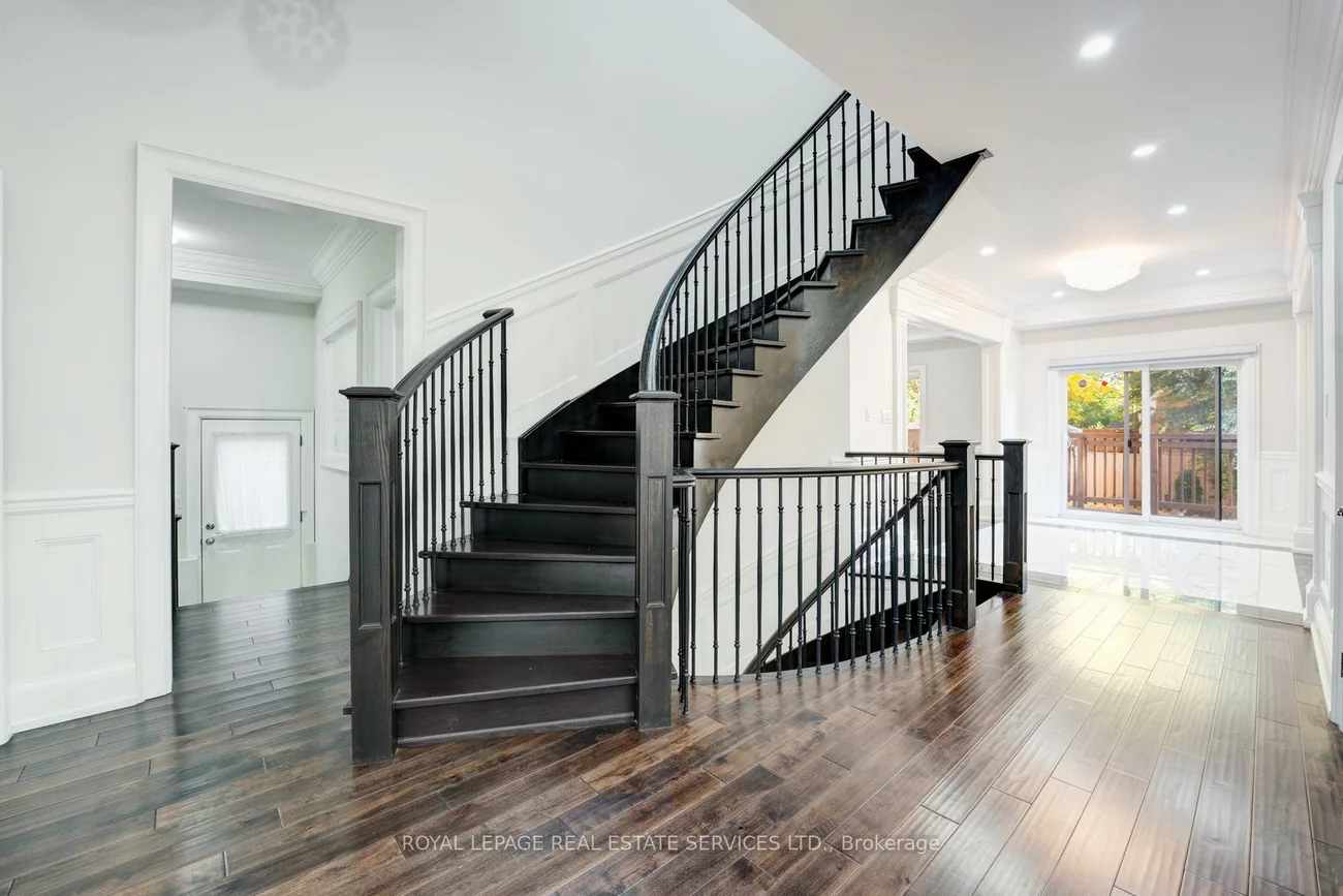 19, Irvington, Willowdale East, Toronto