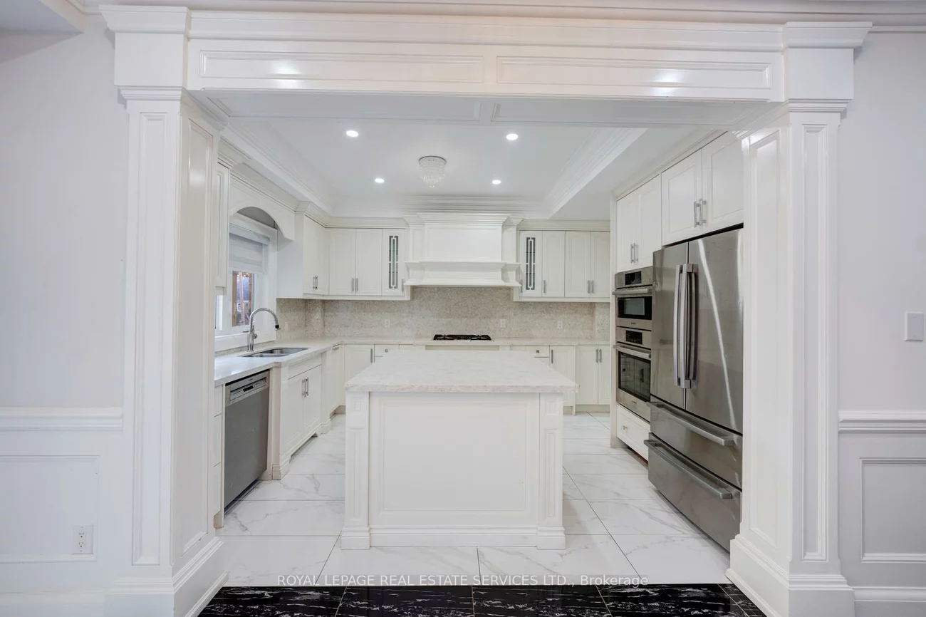 19, Irvington, Willowdale East, Toronto