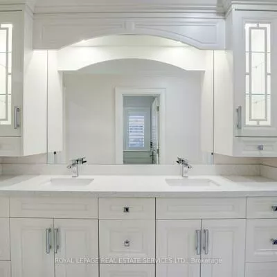 19, Irvington, Willowdale East, Toronto