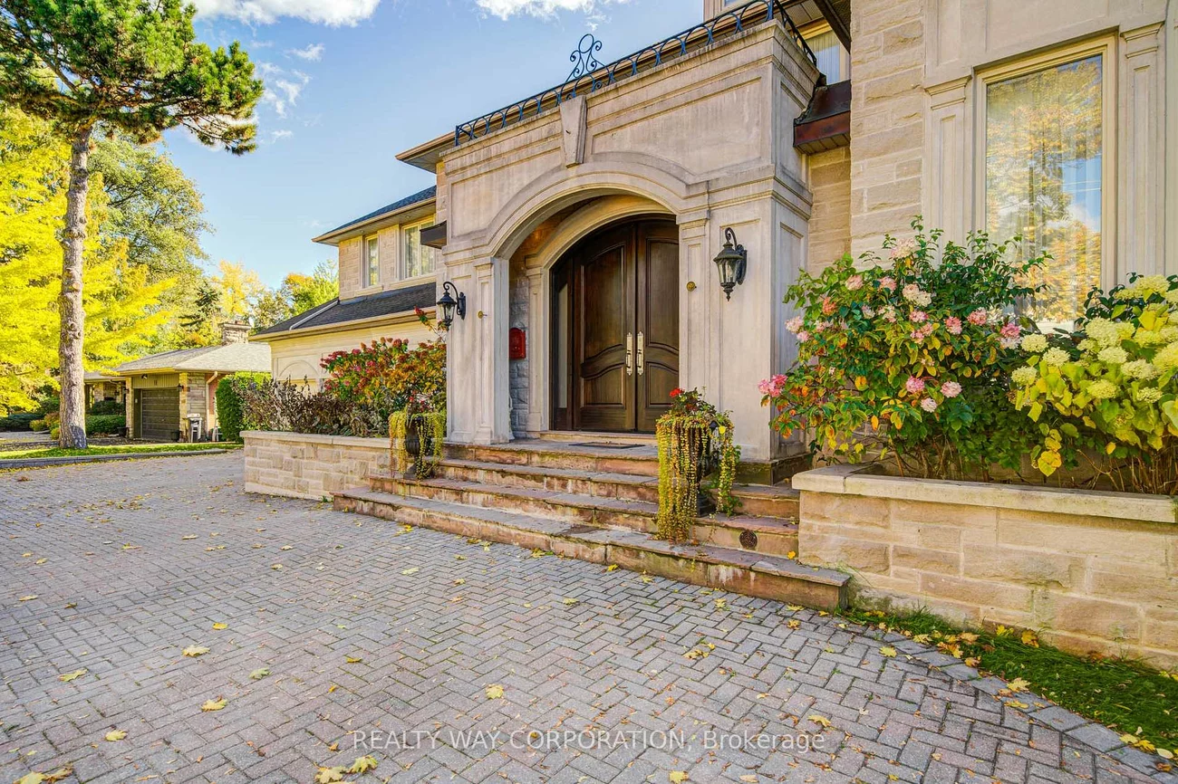 17, Heathcote, St. Andrew-Windfields, Toronto