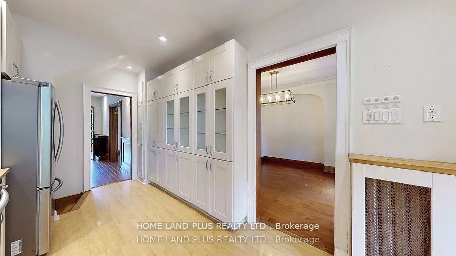 97, Deloraine, Lawrence Park North, Toronto