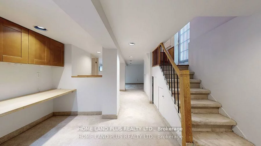 97, Deloraine, Lawrence Park North, Toronto